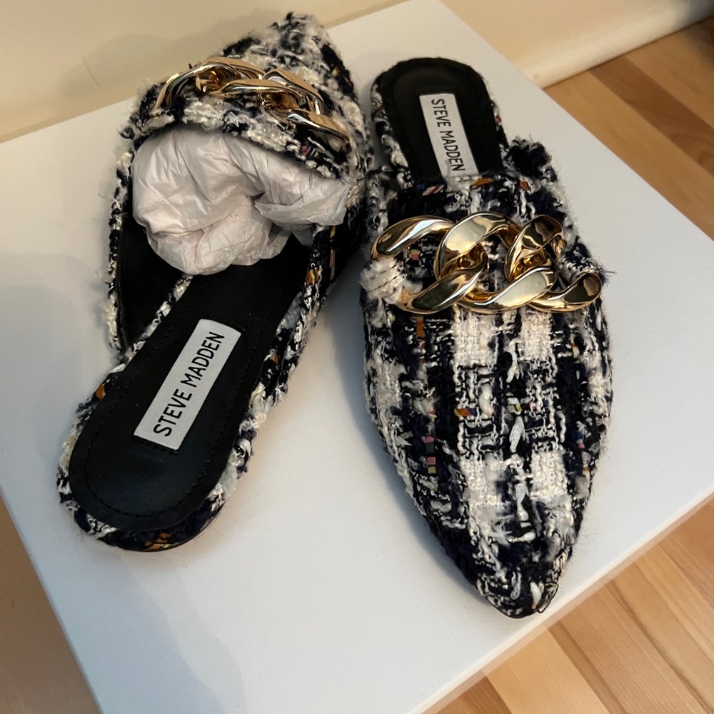 Steve Madden. Slide mule. Brand new. Multi color/Navy
